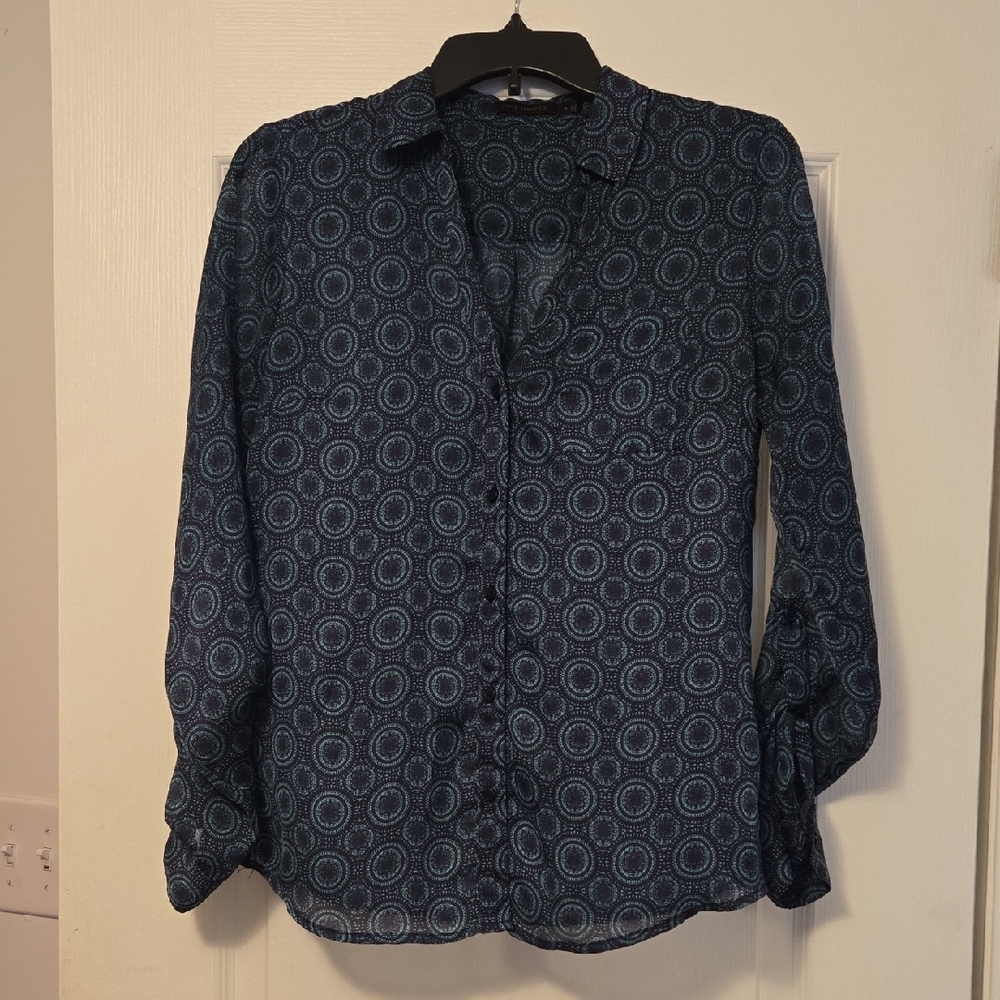 2/$20 The Limited Blue Casual Button Down Shirt, Small